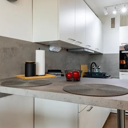 Mooi: Modernes Am Grossen Ploener - Netflix * Plön