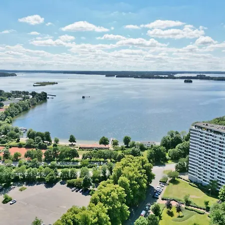 Mooi: Modernes Am Grossen Ploener - Netflix Plön